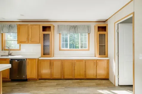 2 Cleo Circle Rochester NH 03868