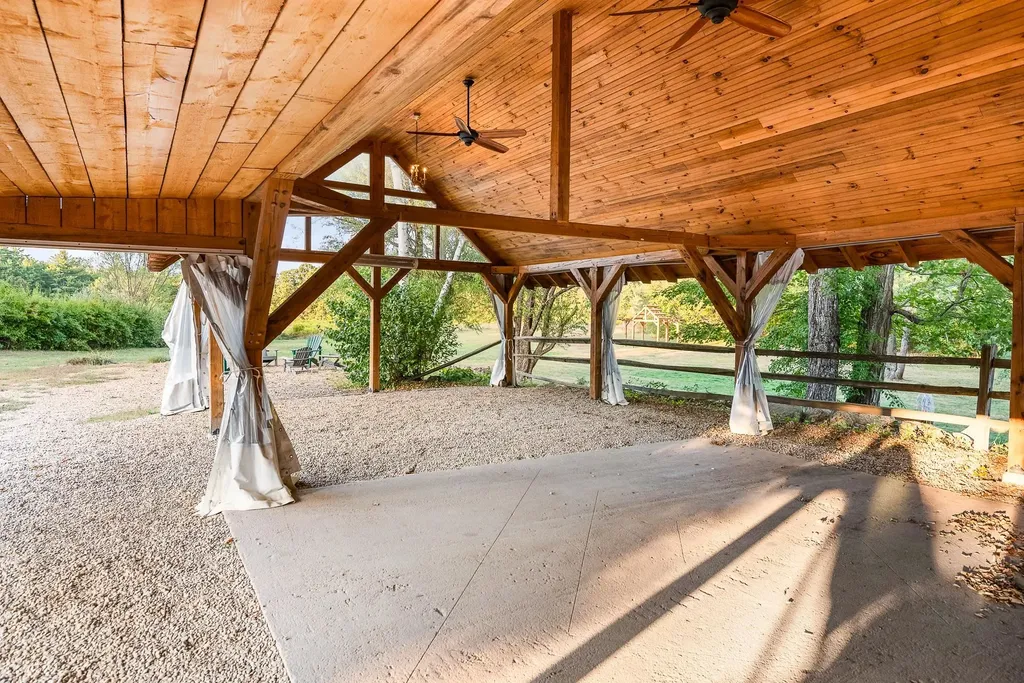 32 Maple Street Andover NH 03216