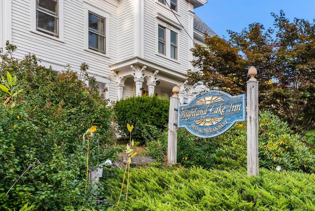 32 Maple Street Andover NH 03216