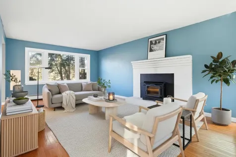 7 Fairhaven Road Nashua NH 03060