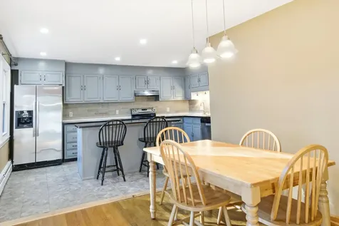 7 Fairhaven Road Nashua NH 03060