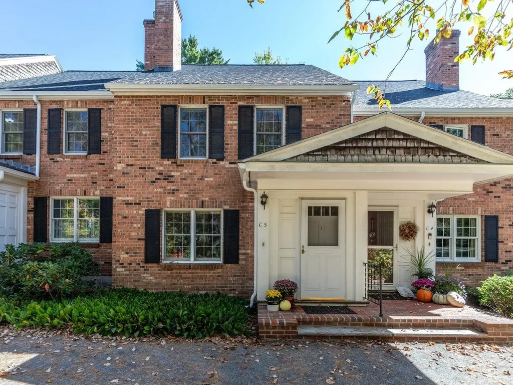 69 Joy Drive South Burlington VT 05403