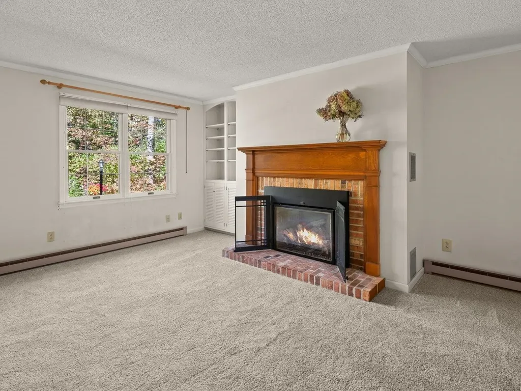 69 Joy Drive South Burlington VT 05403