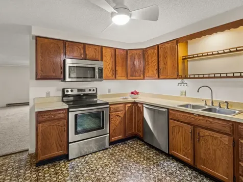 69 Joy Drive South Burlington VT 05403