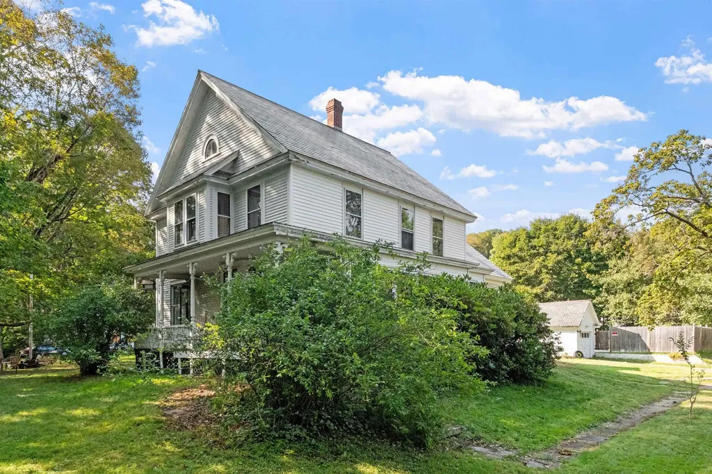 9 Fairview Street Springfield VT 05156