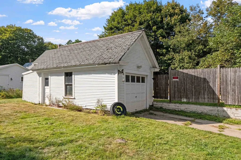 9 Fairview Street Springfield VT 05156