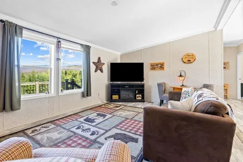 48 Jason Avenue Jefferson NH 03583