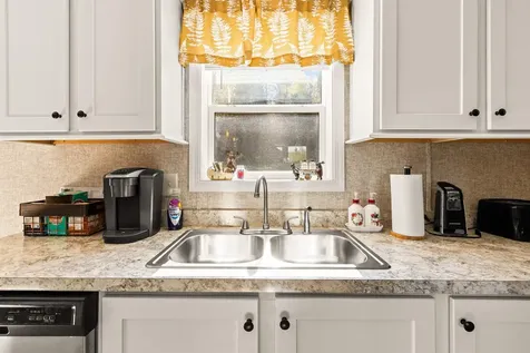 48 Jason Avenue Jefferson NH 03583