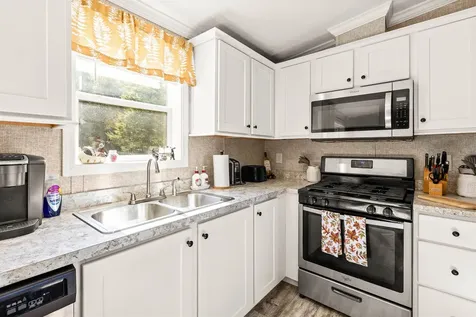 48 Jason Avenue Jefferson NH 03583