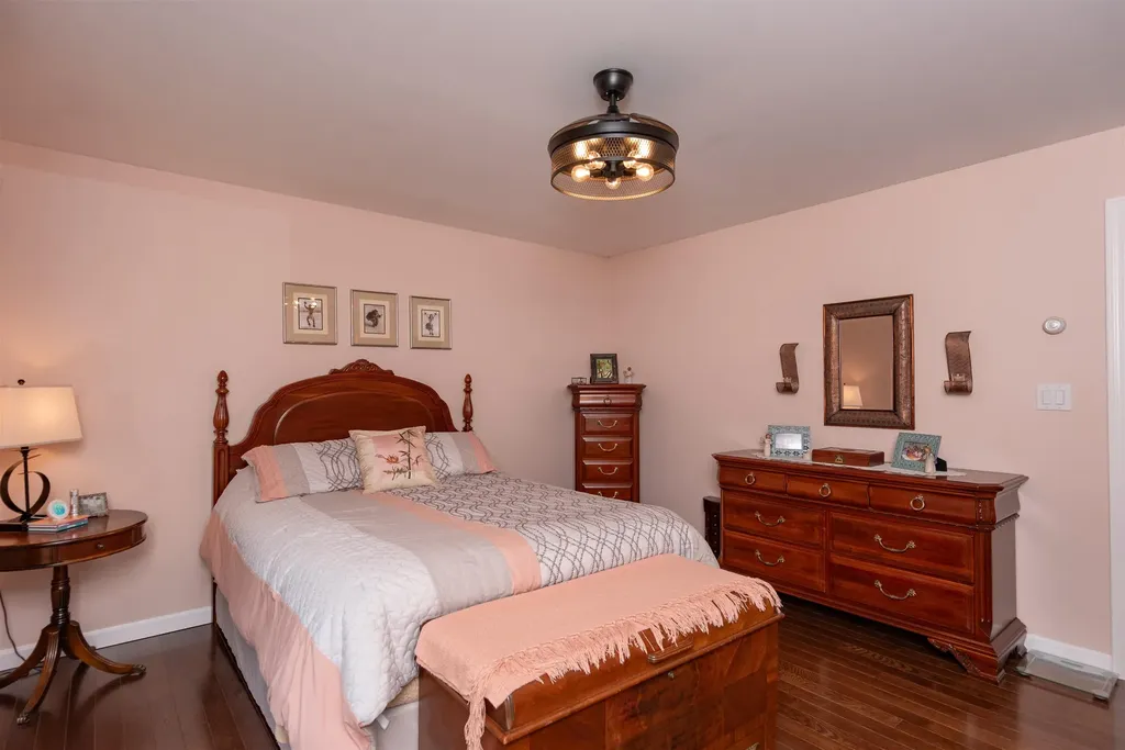 17 Jolly Farm Road Sutton NH 03221