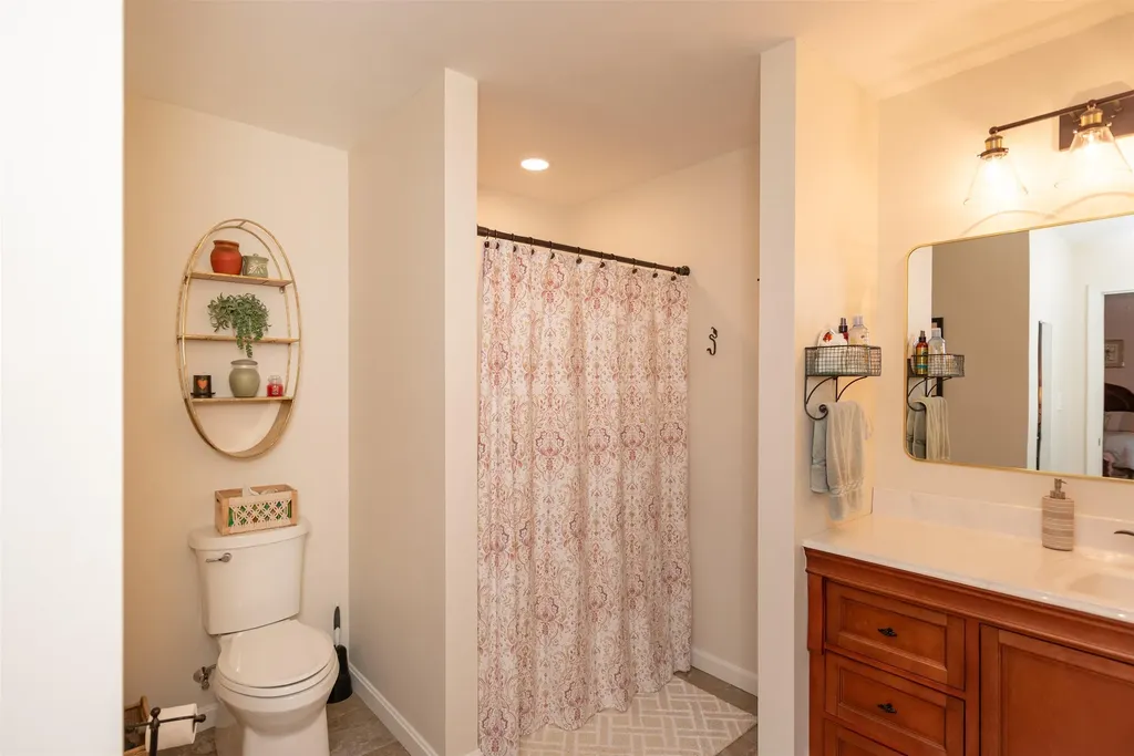 17 Jolly Farm Road Sutton NH 03221