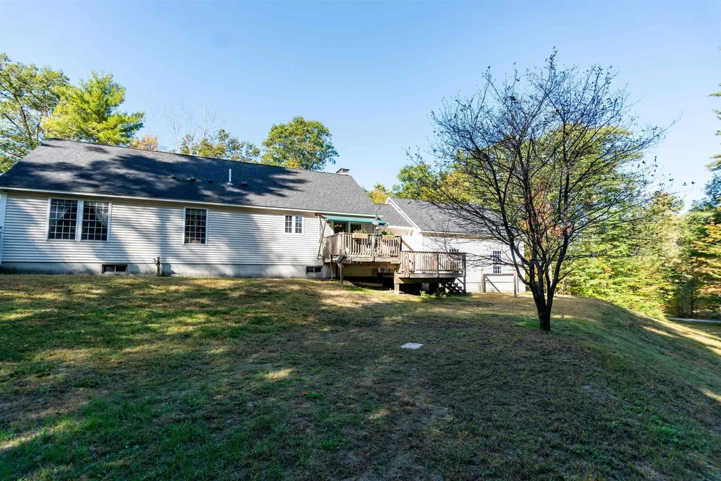 17 Jolly Farm Road Sutton NH 03221