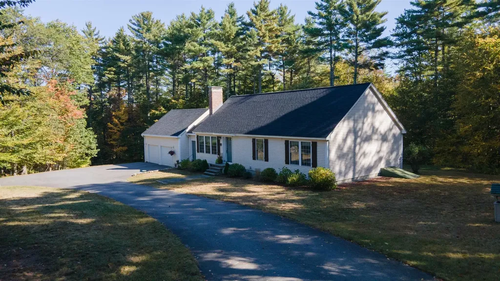 17 Jolly Farm Road Sutton NH 03221