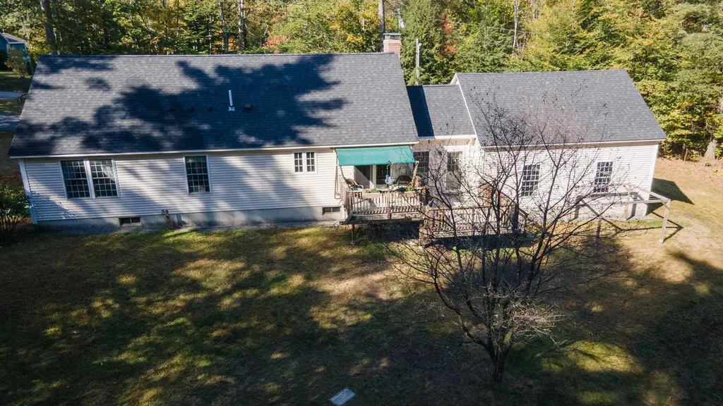 17 Jolly Farm Road Sutton NH 03221