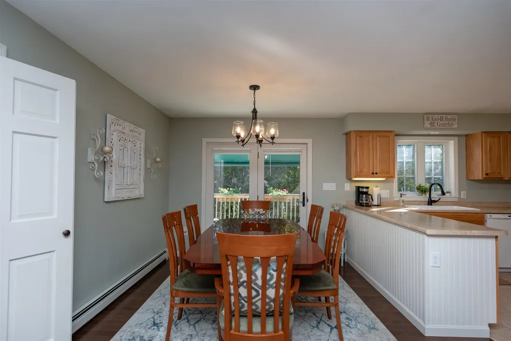 17 Jolly Farm Road Sutton NH 03221