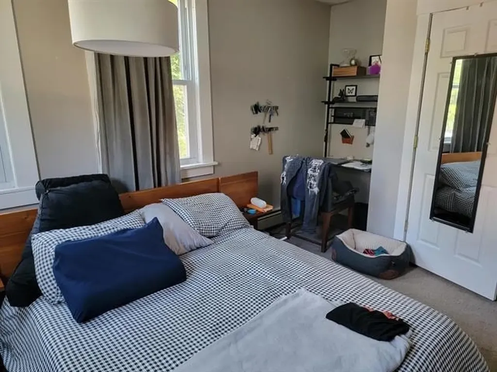 47 A Main Street Plymouth NH 03264