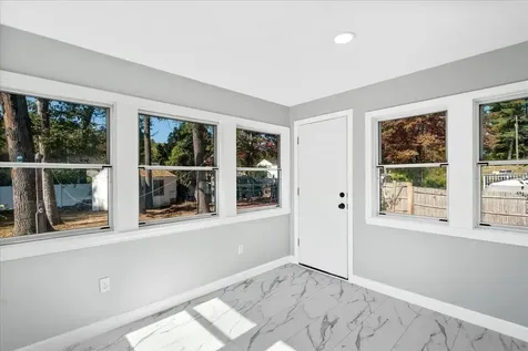 7 Beacon Drive Merrimack NH 03054