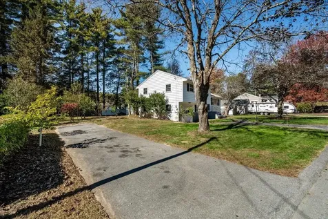 7 Beacon Drive Merrimack NH 03054