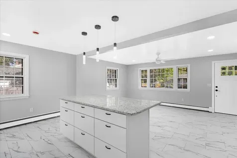 7 Beacon Drive Merrimack NH 03054