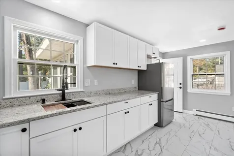 7 Beacon Drive Merrimack NH 03054