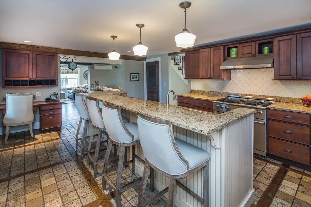 960 East Pittsford Road Rutland Town VT 05701