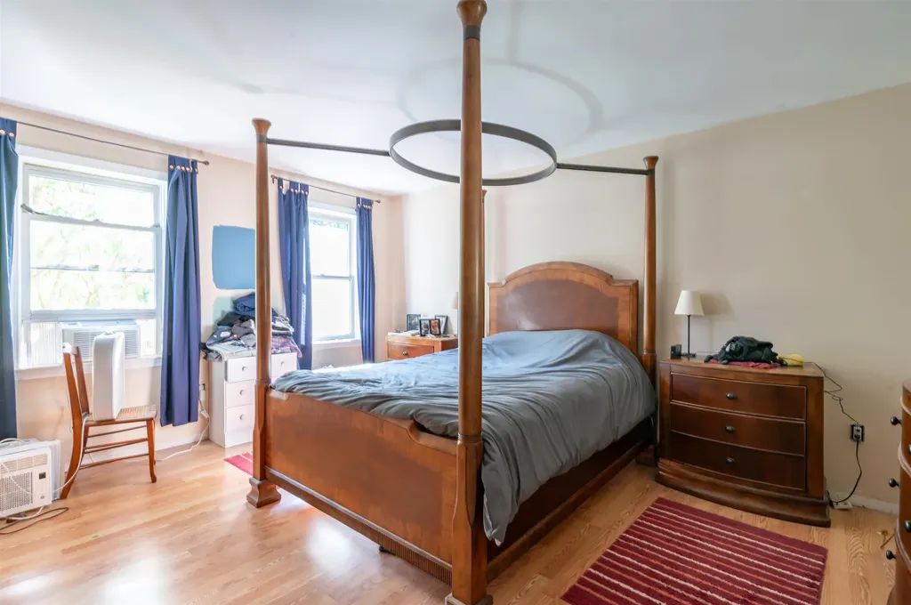 12 Leclair Drive Hudson NH 03051