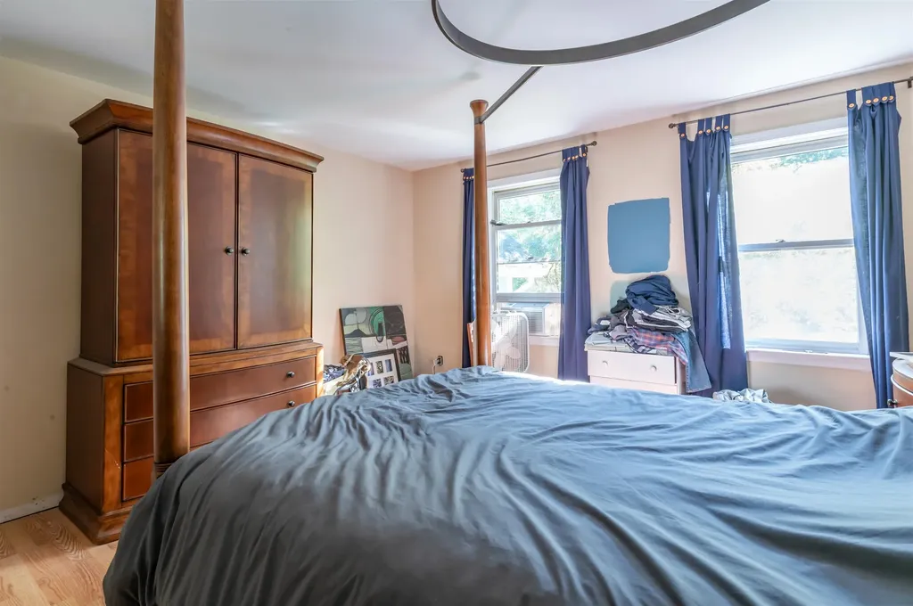 12 Leclair Drive Hudson NH 03051