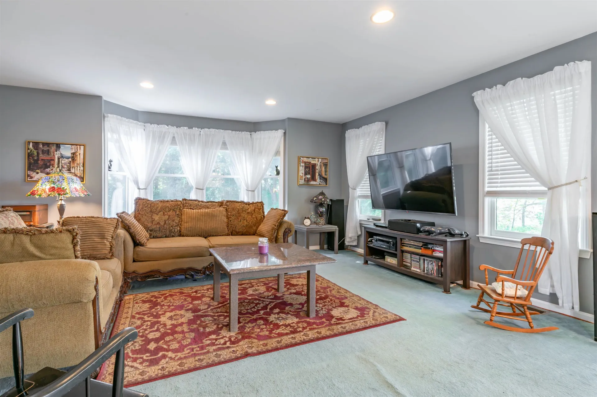 12 Leclair Drive Hudson NH 03051