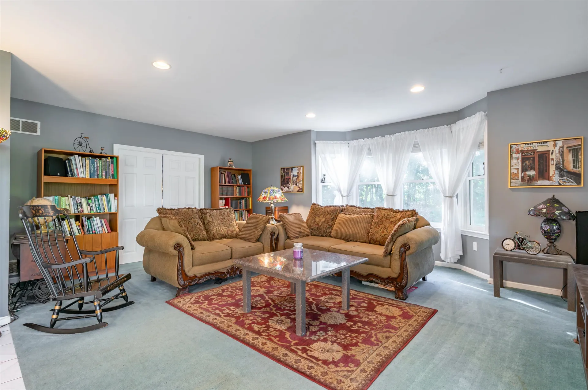 12 Leclair Drive Hudson NH 03051