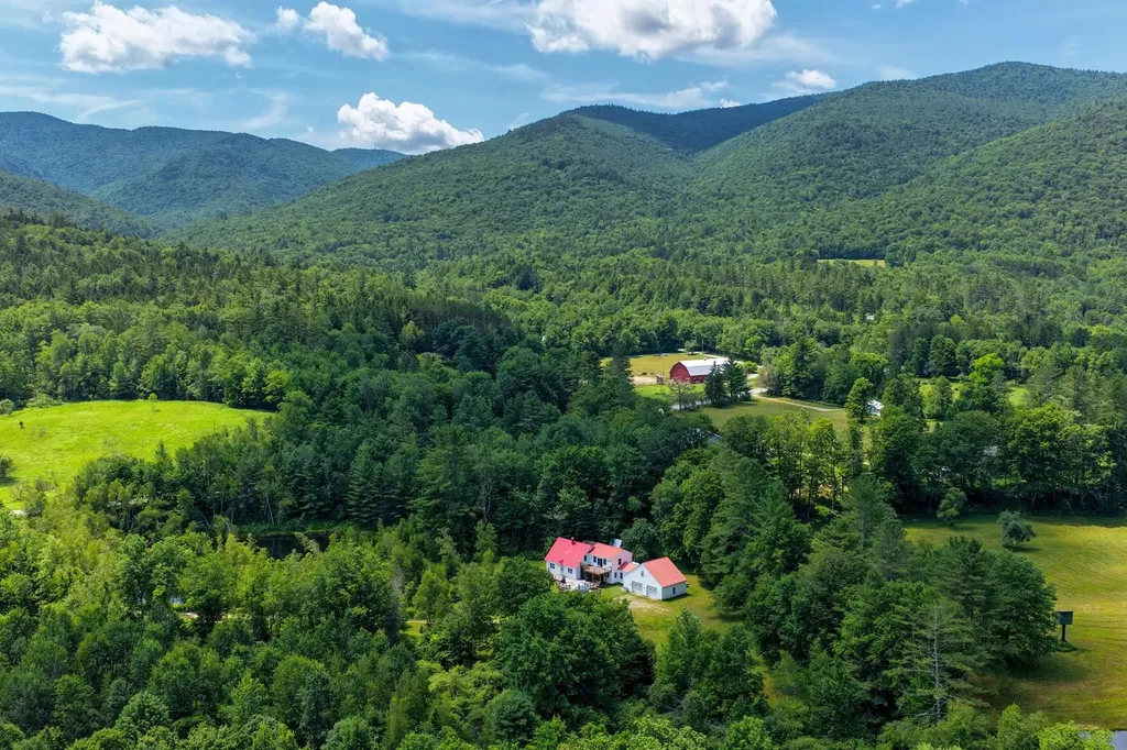 2140 Brandon Mountain Road Rochester VT 05767