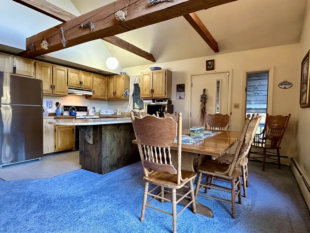 1724 Sangamon Road Pittsford VT 05763