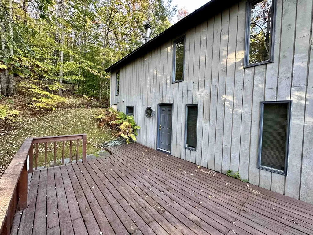 1724 Sangamon Road Pittsford VT 05763