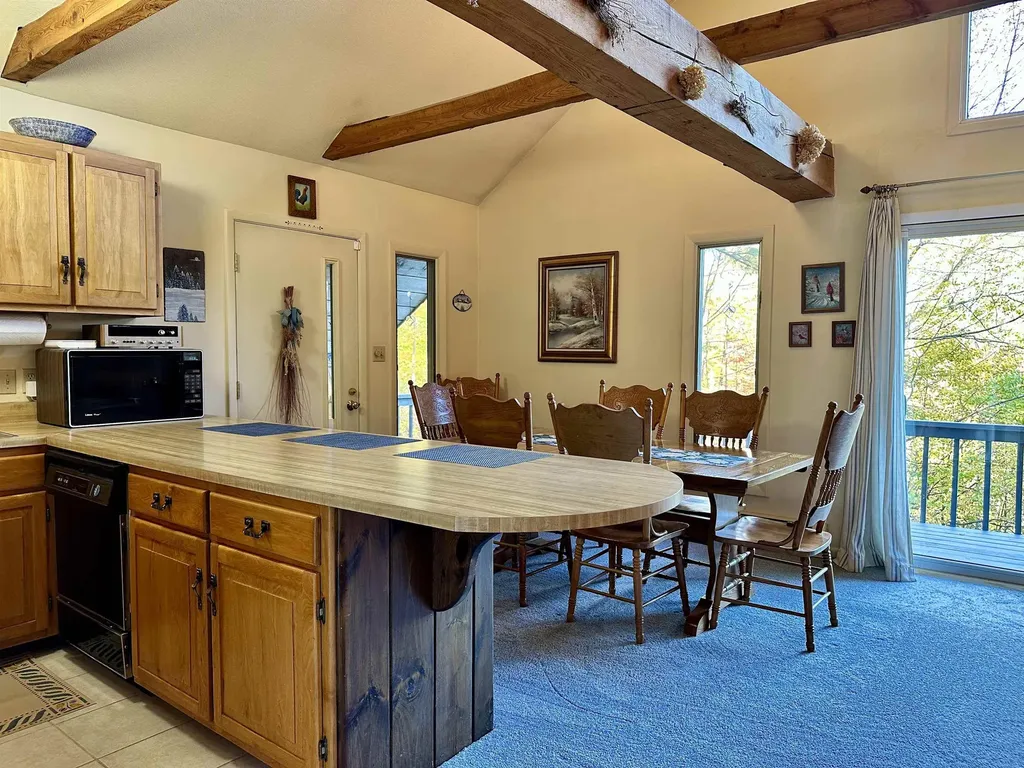 1724 Sangamon Road Pittsford VT 05763