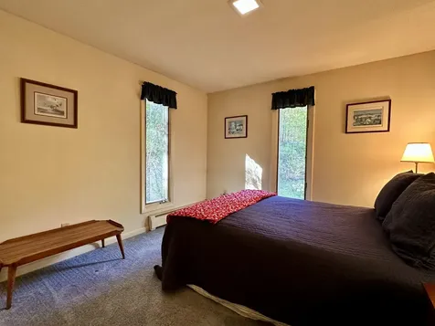 1724 Sangamon Road Pittsford VT 05763