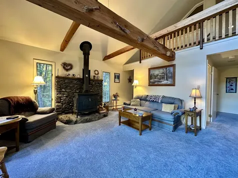 1724 Sangamon Road Pittsford VT 05763