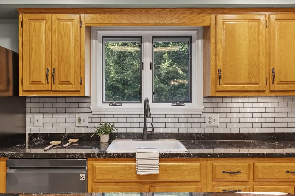 153 Coffin Road Epping NH 03042