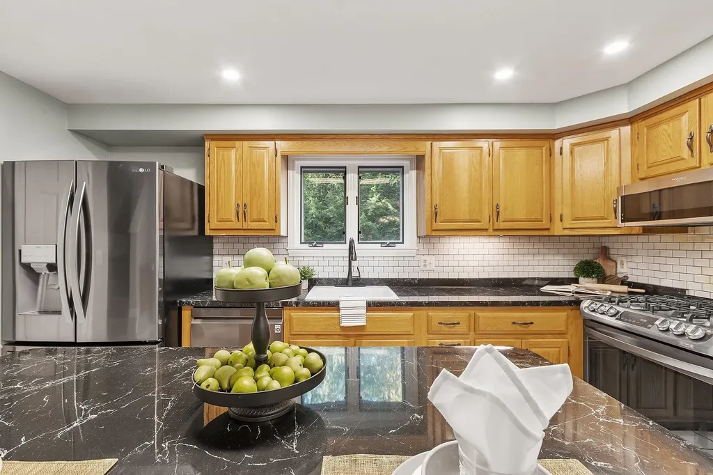 153 Coffin Road Epping NH 03042