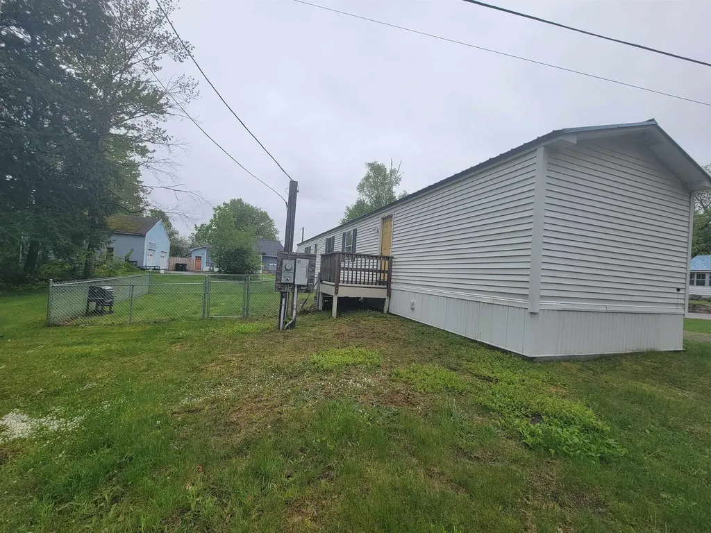 41 Crow Hill Street Northumberland NH 03582