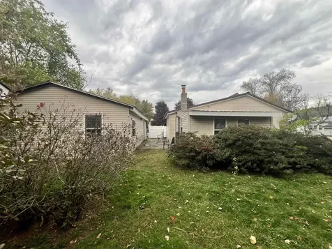 13 Fairbanks Road Newport NH 03773