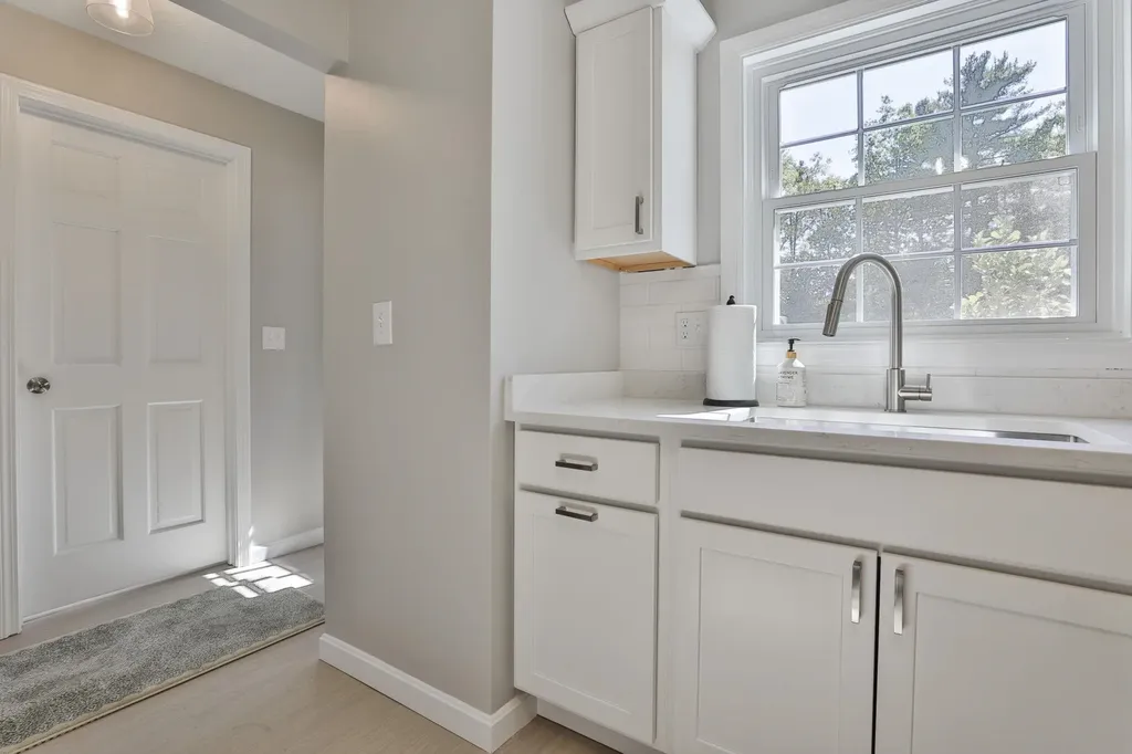 6 Veterans Road Amherst NH 03031