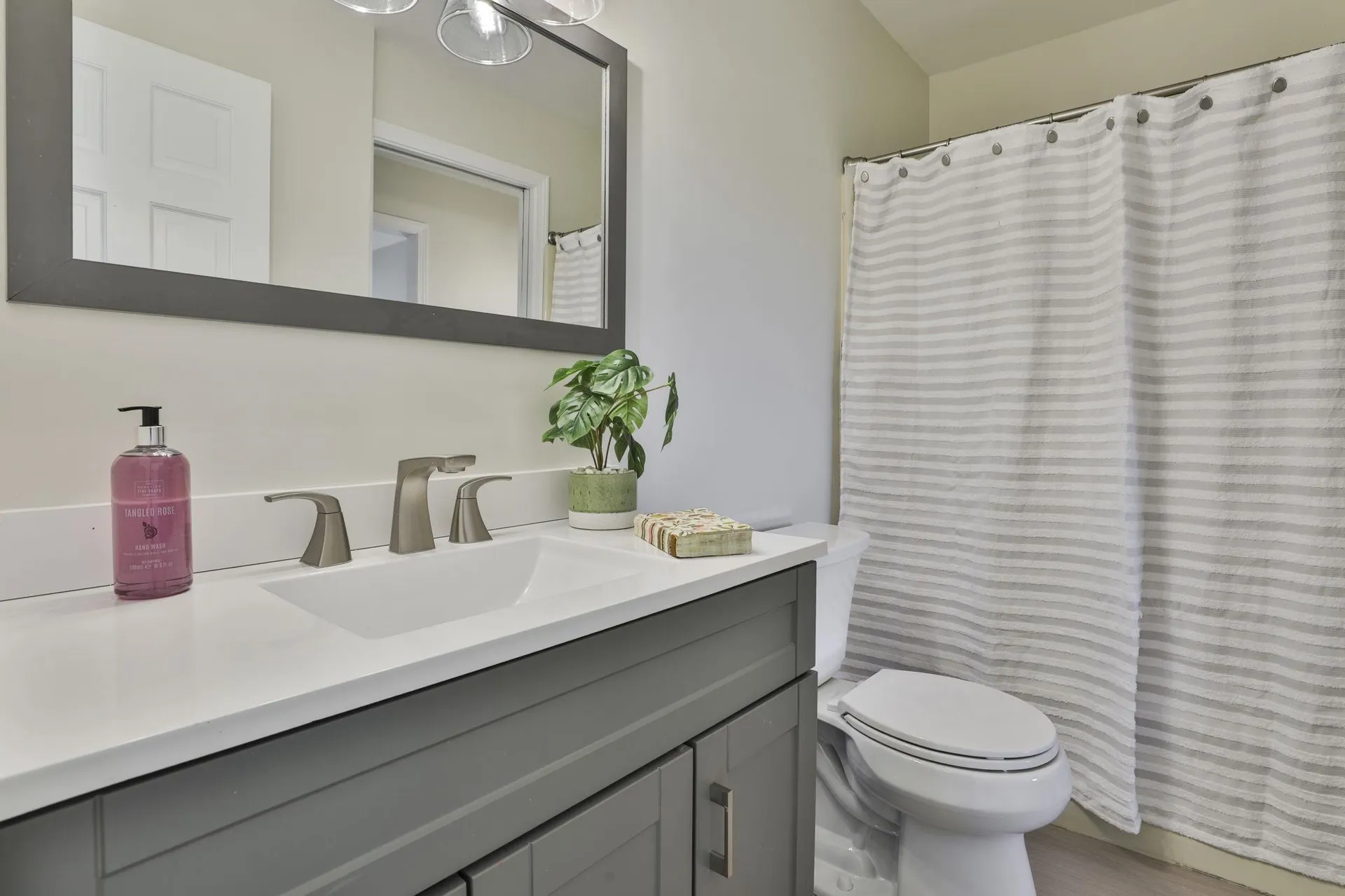 6 Veterans Road Amherst NH 03031