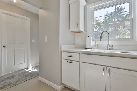 6 Veterans Road Amherst NH 03031