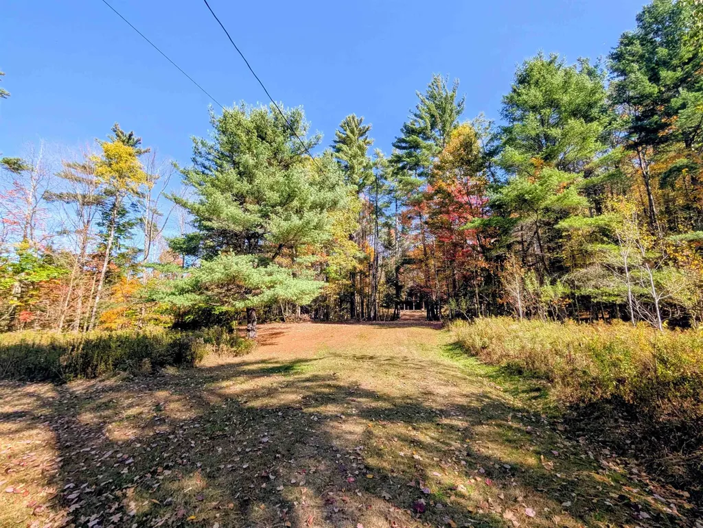 11 Old Peters Road Haverhill NH 03785