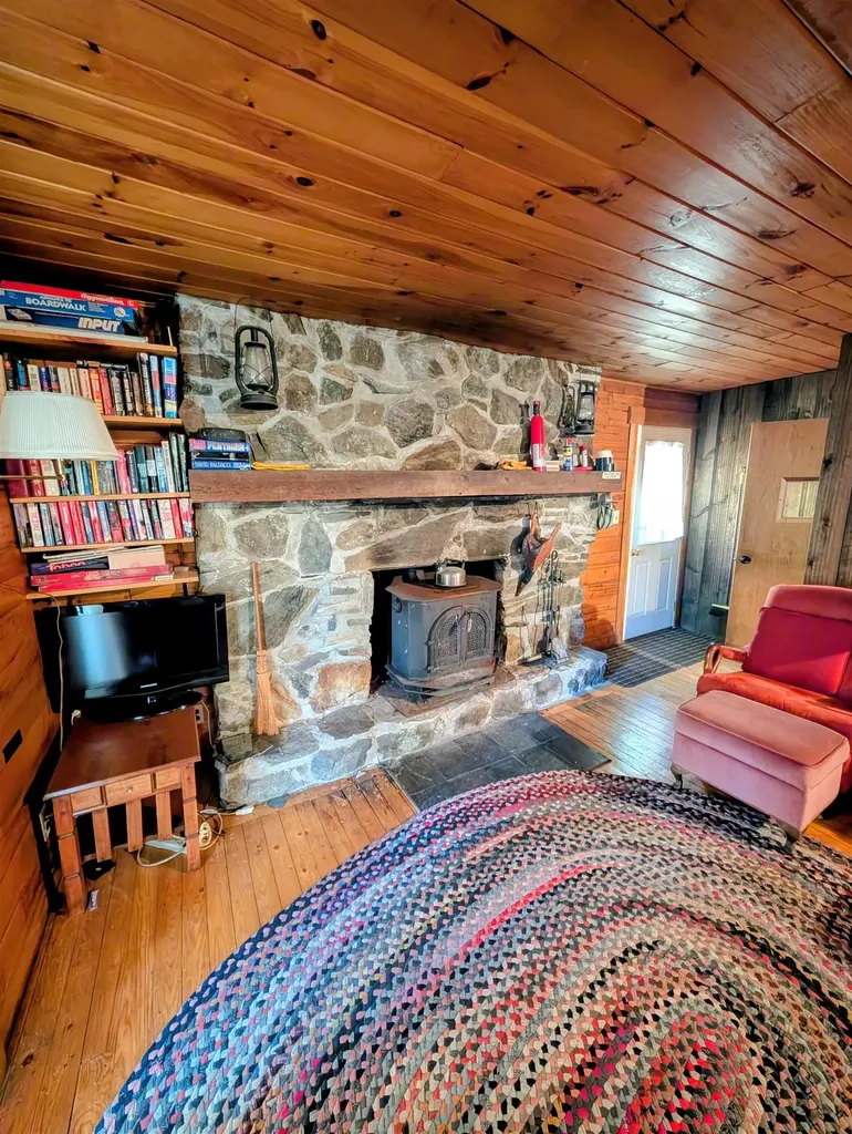 11 Old Peters Road Haverhill NH 03785