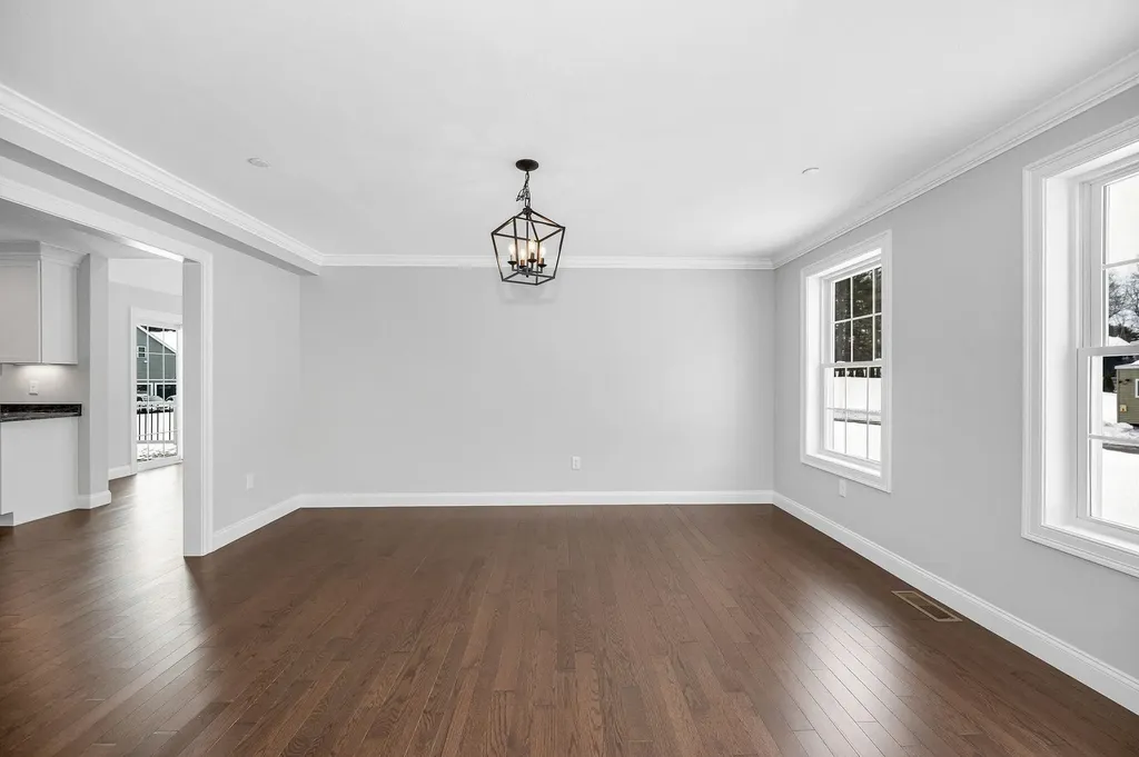 9 Cornstalk Lane Pelham NH 03076