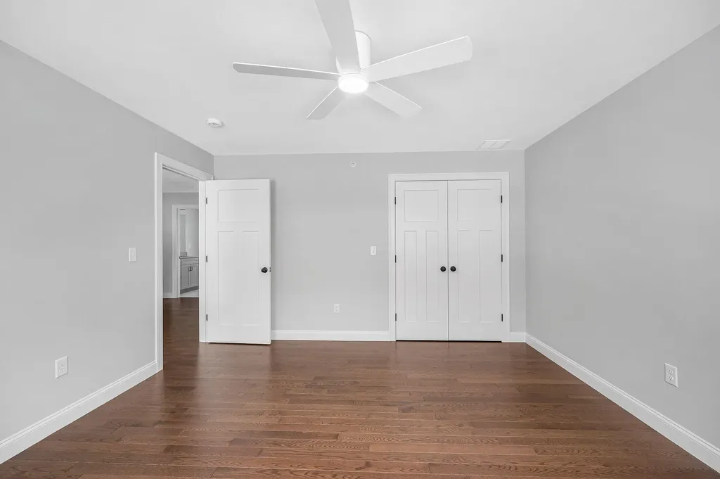 9 Cornstalk Lane Pelham NH 03076