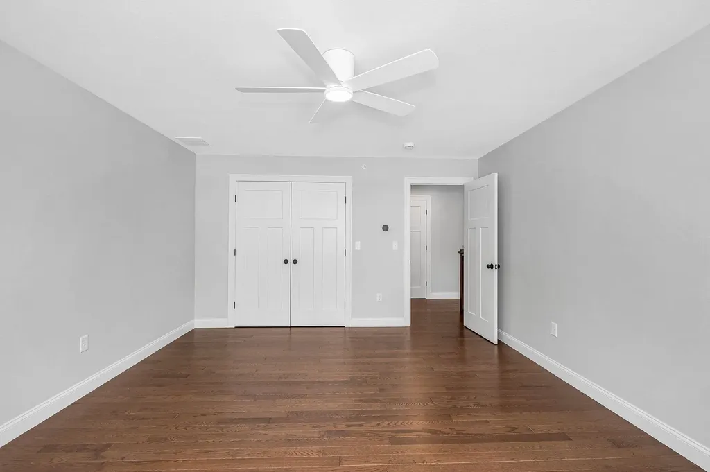 9 Cornstalk Lane Pelham NH 03076