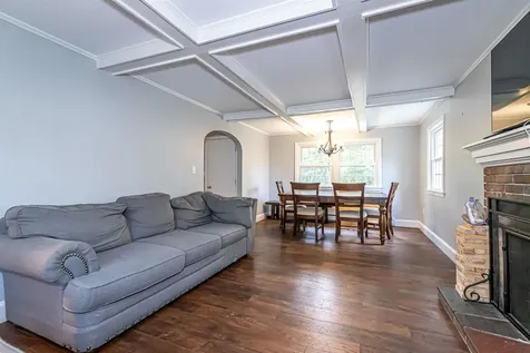 15 Linwood Avenue Salem NH 03079