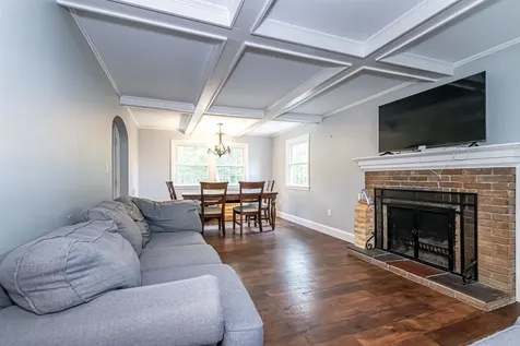 15 Linwood Avenue Salem NH 03079