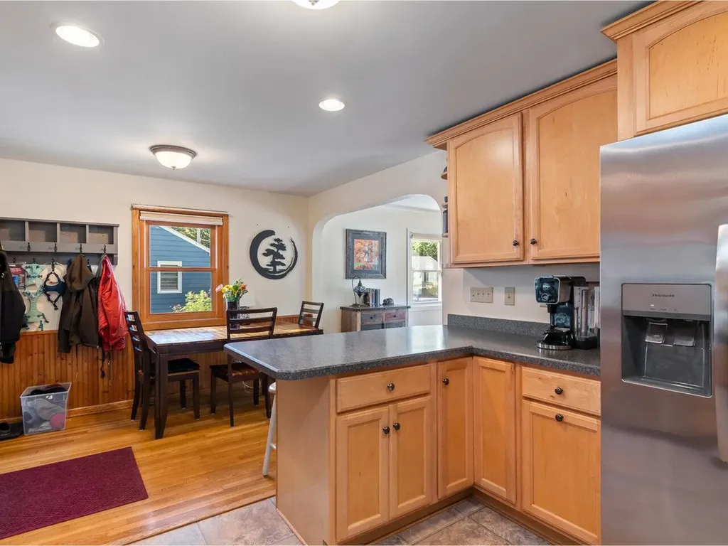 17 Westward Drive Burlington VT 05408